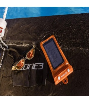 WATERPROOF PHONE POUCH